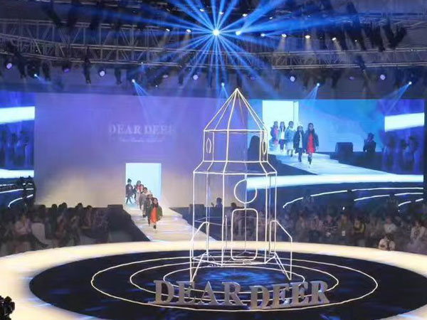 舞臺(tái)搭建需注意哪些事項(xiàng)呢