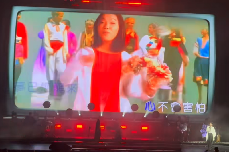 專(zhuān)業(yè)鑄就經(jīng)典，匠心呈現(xiàn)天籟—鑫禾舞美助力陳明演唱會(huì)圓滿(mǎn)落幕