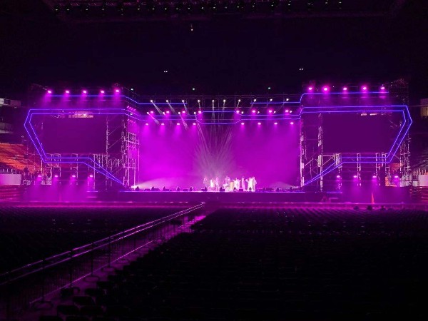 奧體巨星行動嘉年華舞臺設備租賃案例