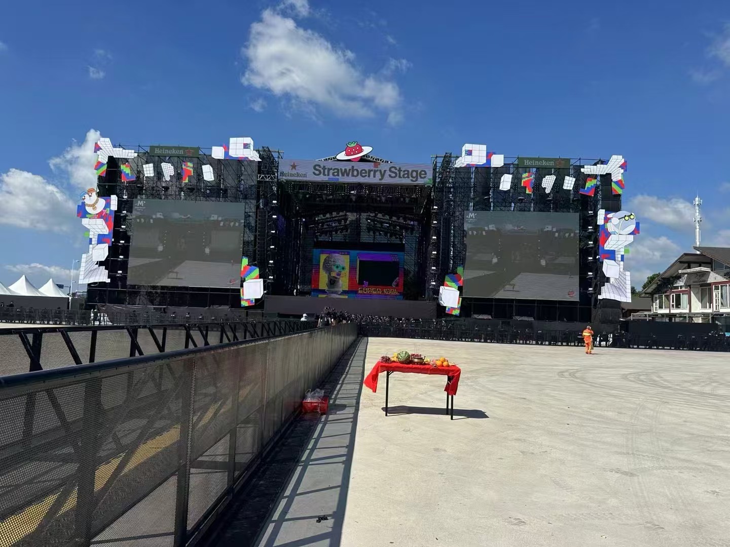 寧波雷亞架租賃專業(yè)服務(wù)商鑫禾舞美