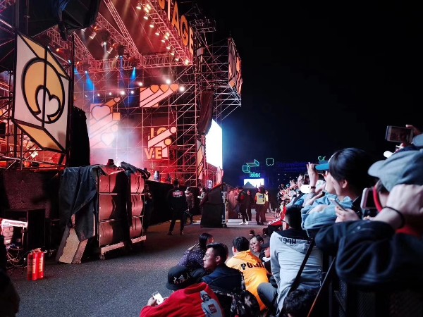 舞臺租賃適用且經(jīng)濟實惠