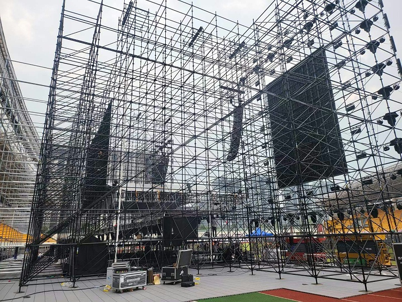 鑫禾舞美來幫助用戶選擇較優(yōu)質(zhì)的搭建舞臺企業(yè)