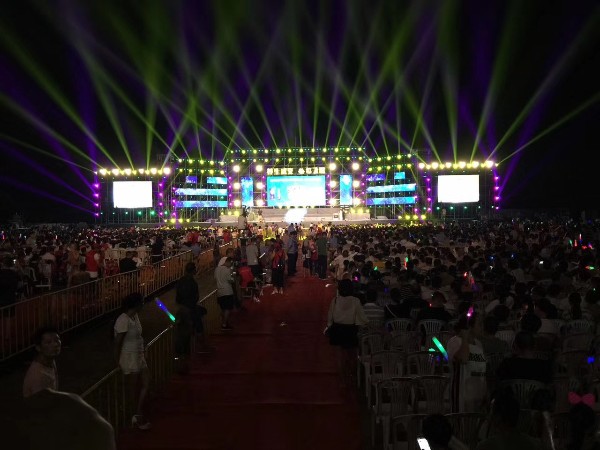 鑫禾舞美告訴大家精彩演唱會(huì)背后的秘密