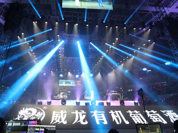 慈溪體育館舞臺燈光租賃案例
