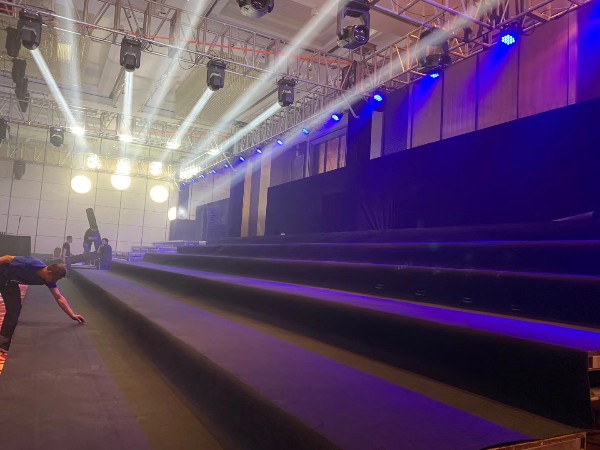 專業時裝走秀雷亞架看臺租賃哪家好