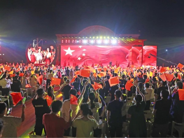 2023萬豐中秋晚會絢麗呈現，燈光設備租賃服務是哪家？1