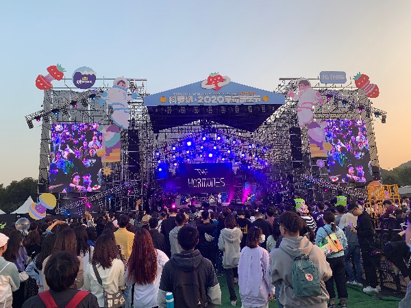 確保搭建舞臺(tái)安全有標(biāo)準(zhǔn)實(shí)施方案嗎？