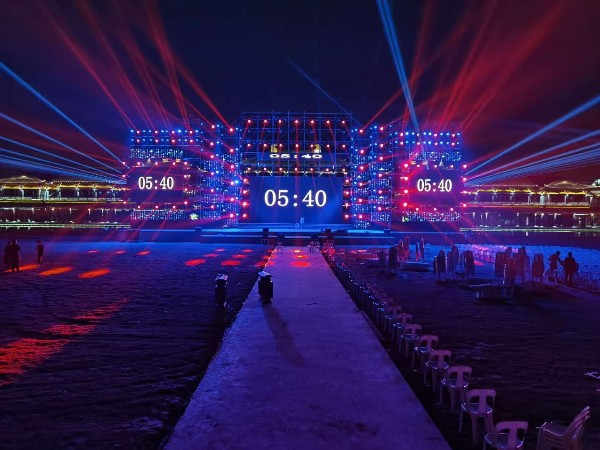 如何判斷鑫禾舞美設備的好壞？