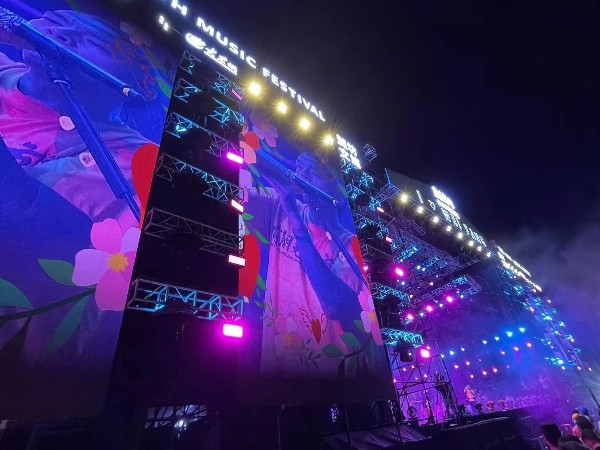 鑫禾舞美幫忙分析市場(chǎng)環(huán)境誘使用戶可能忽略的問題