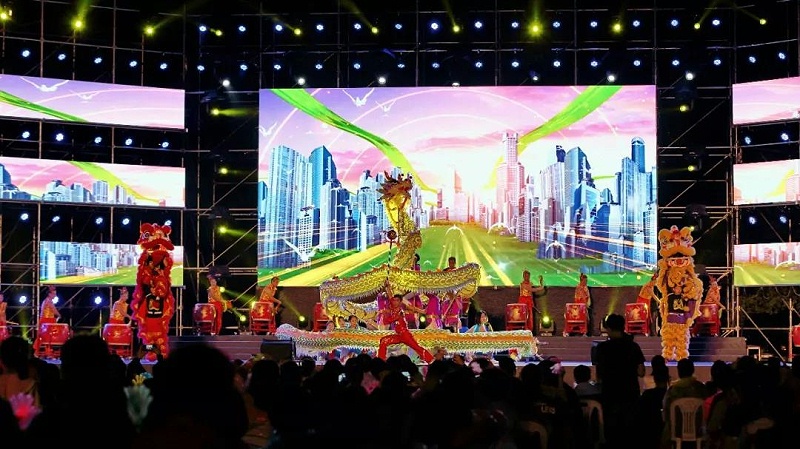 慶祝駱駝文聯(lián)合會成立10周年舞臺燈光租賃案例